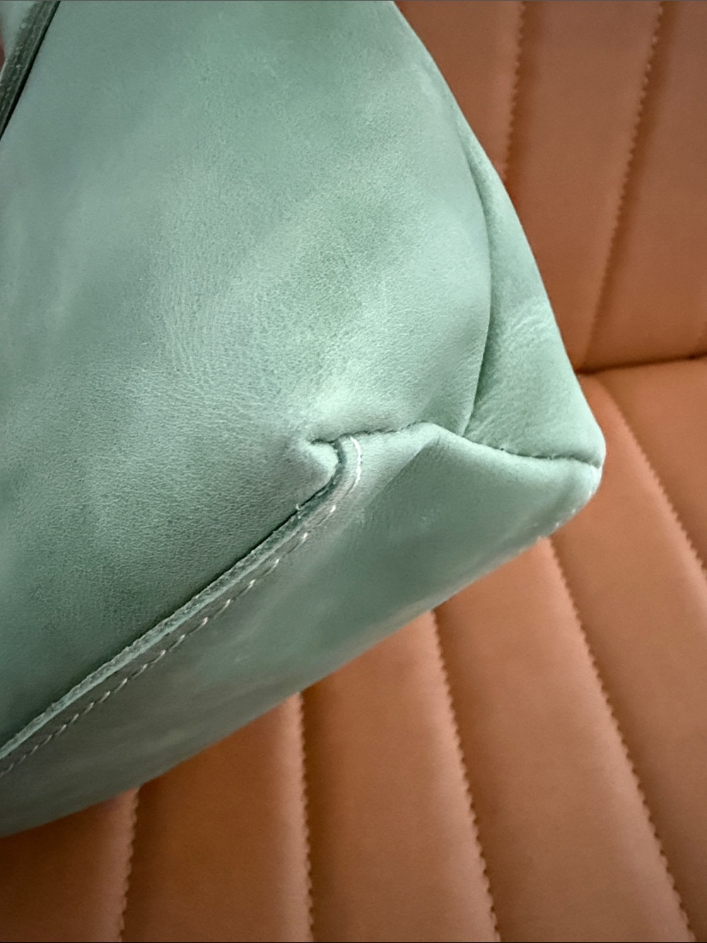 Portland Leather ~ SMALL Raindrop with Zipper~ CUCUMBER 🥒 👜 - Picture 8 of 15